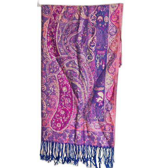 Accessories - Shawl / Wrap